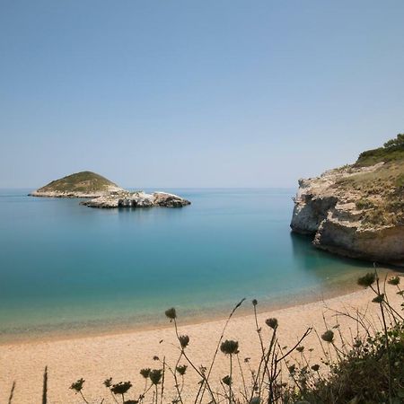 Отель Baia Di Campi Вьесте Экстерьер фото